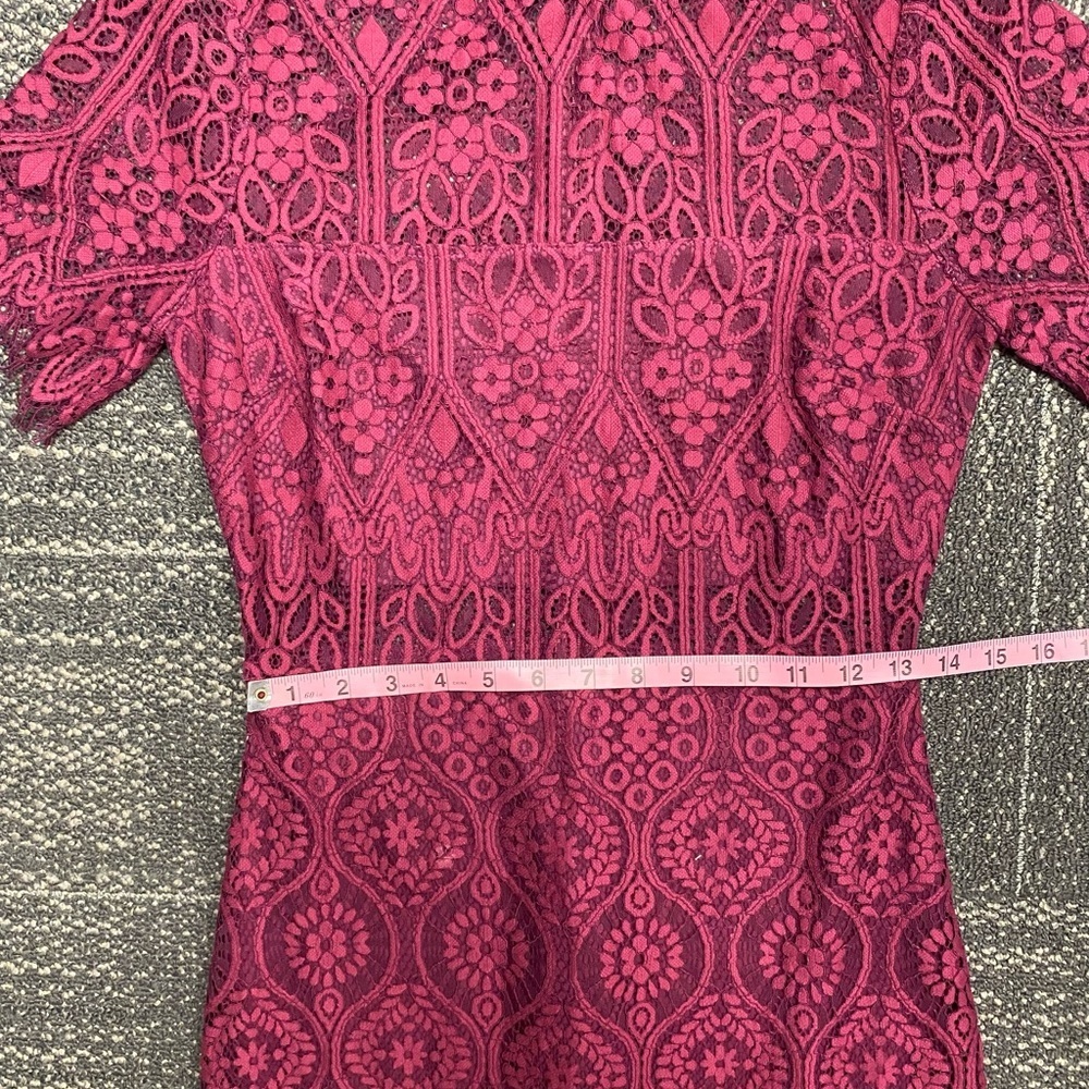 Lulu’s Remarkable Burgundy Lace Dress Size Medium - Picture 15 of 15